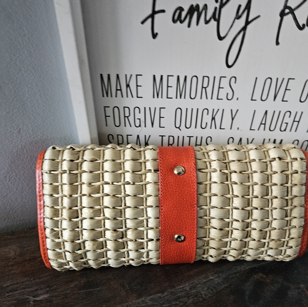 Kate Spade Ava Woven Straw Clutch with Orange Trim NWT - Picture 2 of 6